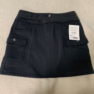 COPY - Athleta fleece lined Skirt XS
